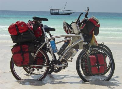 048  Pat & Cat - Touring through Zanzibar - Landrider Elite touring bike