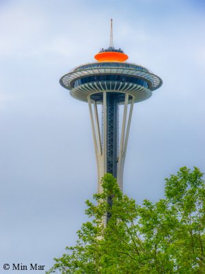 The Seattle's famous landmark, The Space Needle, was only a short distance away from our Inn. We did plan to have dinner in the restaurant at the top that evening but our daughter's plane was delayed so we passed.  