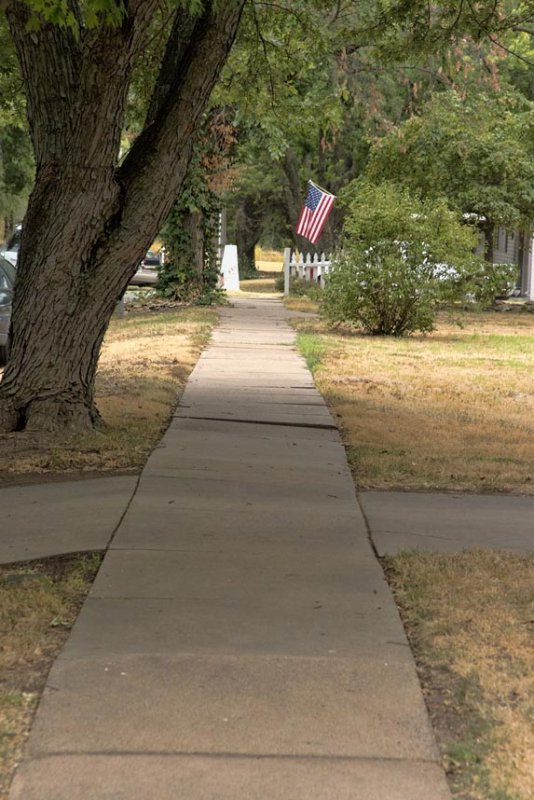 Sidewalk, 4th Ave