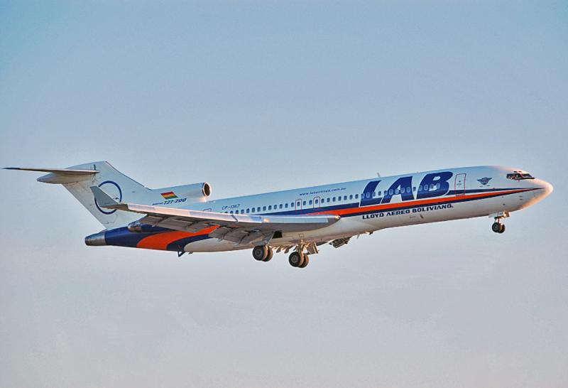 CP-1367 LAB Bolivia Boeing 727-200 with winglets!
