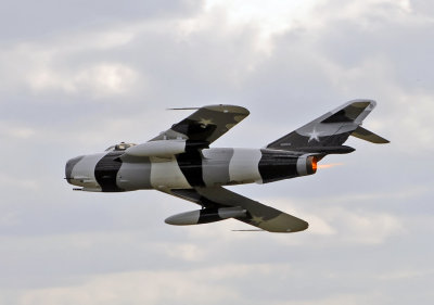 legendary Mig-17 in flight ( N6953X )