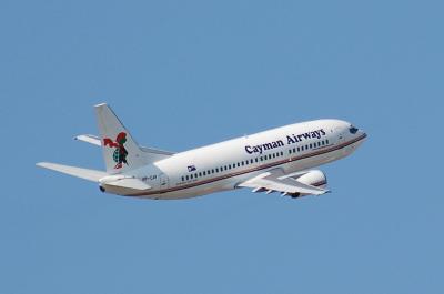 VP-CAY Cayman Airways Boeing 737-300
