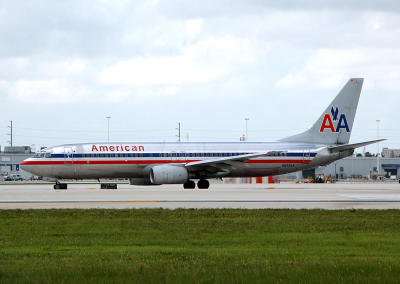 N955AN American Airlines Boeing 737-800