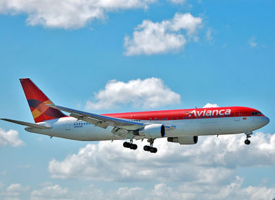 N984AN Avianca Colombia Boeing 767-300