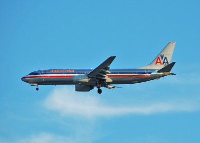 N972AA American Airlines Boeing 737-800