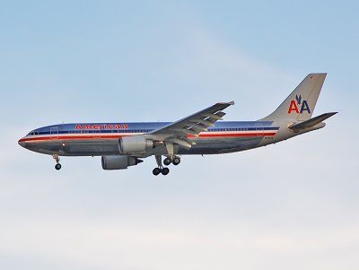 just added American Airbus A-300 N70073