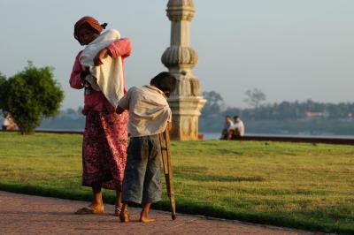 Never give up, mother and sons