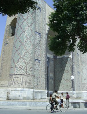 Samarkand, Bibi-Khanum mosque