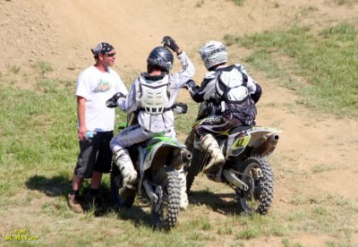 047_post_race_talk.JPG