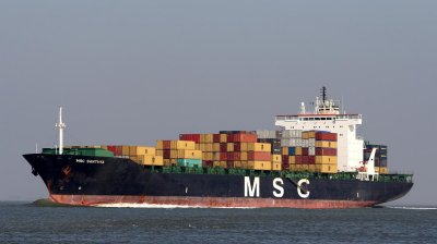 Msc Santhya coming from Antwerp bound for Felixstowe (UK)