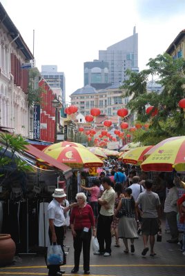 Chinatown : une rue/a street