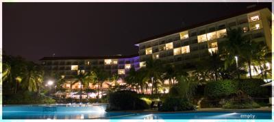 Shangri-La Mactan Island Resort by Night