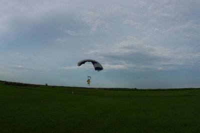 Dave's AFF Skydive 081.JPG