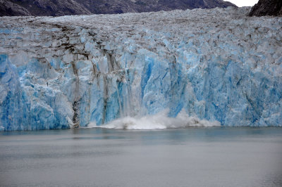 Glacier Calving3.jpg