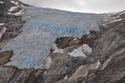 Glacier in the mountains near Skagway 3.jpg