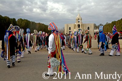 Danzantes entering Plaza