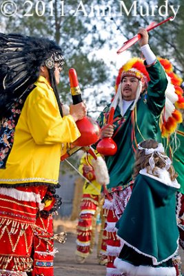 Guadalupana Aztecas dancing away