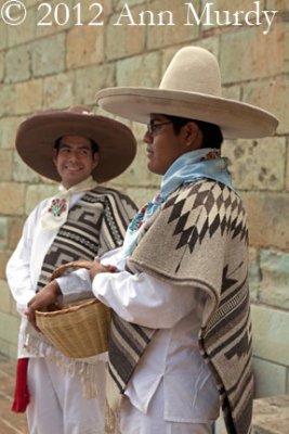 Dancers from San Antonino