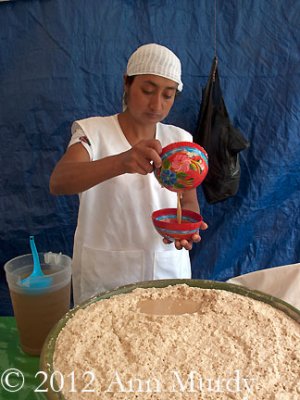 Pouring Tejate