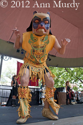 Git Hoan Native Dancer