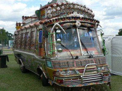 Mela Bus