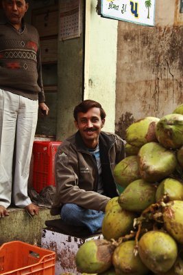 Market Bhavnagar.jpg