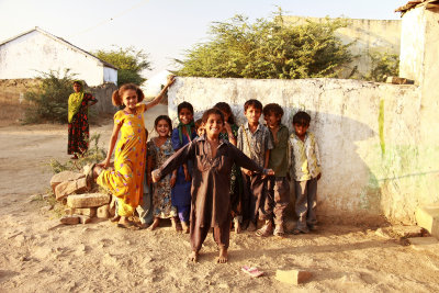 Kutch village kids 1.jpg