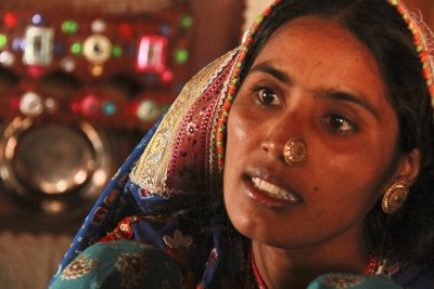 Kutch woman 10 v2.jpg