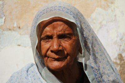 Palanpur old woman.jpg
