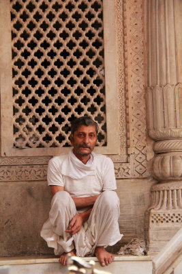 Ahmedabad sitting man.jpg