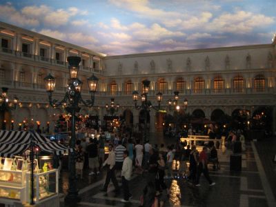 VEGAS 057 (Large).jpg