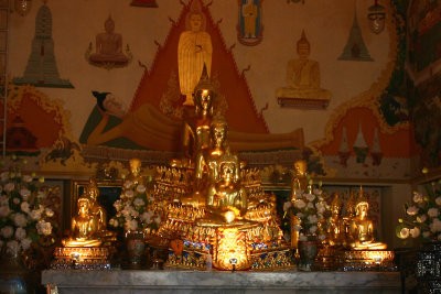Wat Sam Phraya
