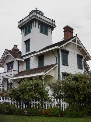 PIMG8336 light house.jpg