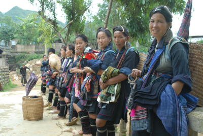 local women in sapa