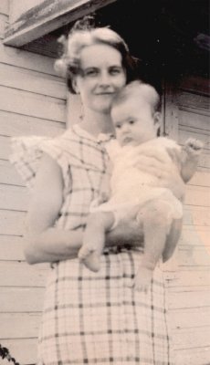 Ida Anna Boelte-Hohmann Holding Eileen.jpg
