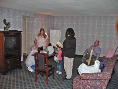 g4/87/7487/3/59552859.LindsayReeceRehearsal02.jpg