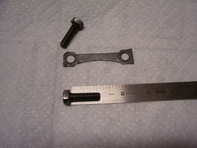 Timing-cover-lower-bolts-&-lock-plate-01w.jpg
