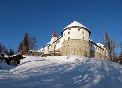 Castle Turjak - grad Turjak (Panorama 33ok.jpg)