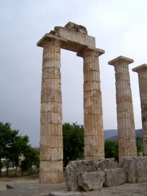 ruiny swiatyni Zeusa Nemejskiego