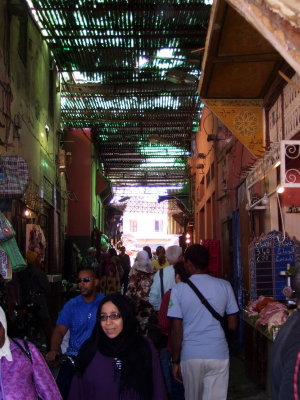 Souk - targ w Marrakeszu/ Marrakech souk.