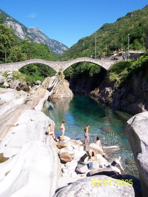 Lavertezzo bridge