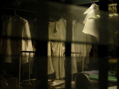 g4/88/16388/3/61317857.laundry1copy.jpg