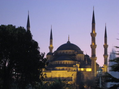 Sultan Ahmet Camii at dusk