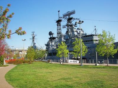 Naval Park grounds