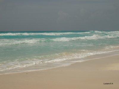 Praia em Frente ao Hotel Flamingo Cancun