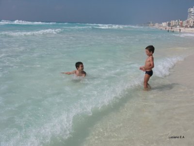 Praia em Frente ao Hotel Flamingo Cancun