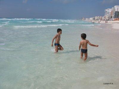 Praia em Frente ao Hotel Flamingo Cancun