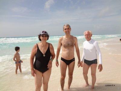 Praia em Frente ao Hotel Flamingo Cancun