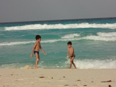 Praia em Frente ao Hotel Flamingo Cancun