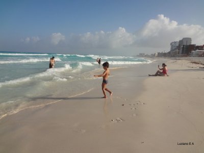 Praia em Frente ao Hotel Flamingo Cancun
